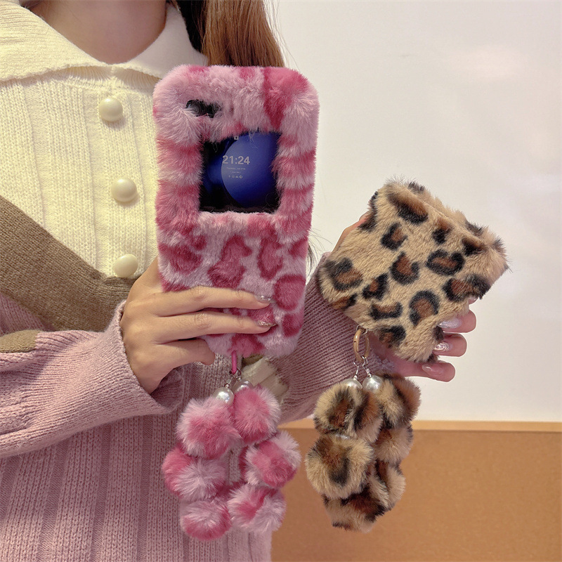 ファッションレオパード柄ふわふわプラッシュリストストラップ付 - Phone Cases Samsung のレビューと価格